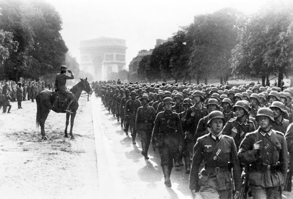 6月14日德军大败法军举行巴黎入城仪式：萨沙历史上的今天_凤凰网军事_凤凰网